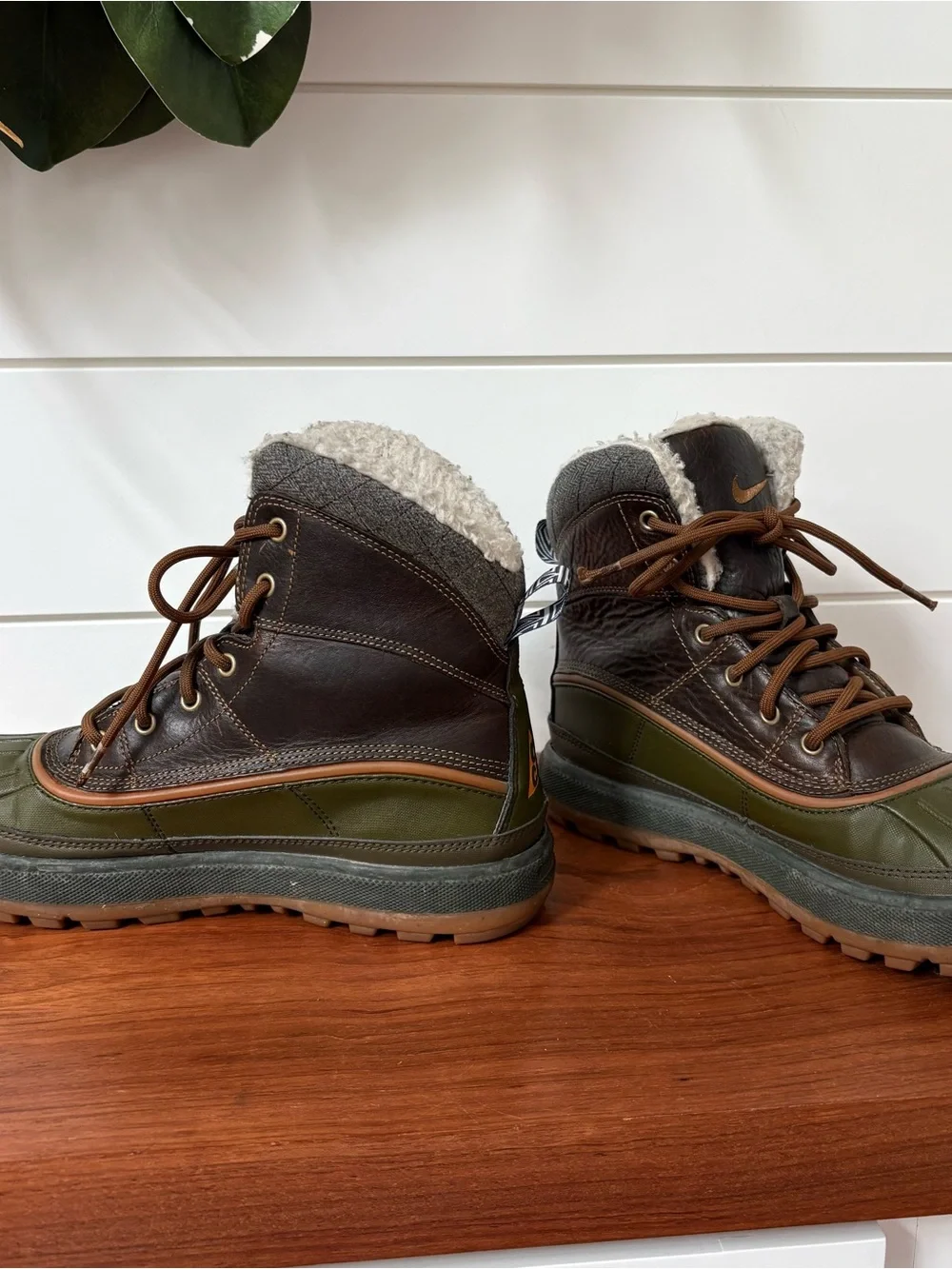 Nike ACG Woodside II Green Brown Duck Boots Men’s 8.5 Waterproof Fleece Hiking
